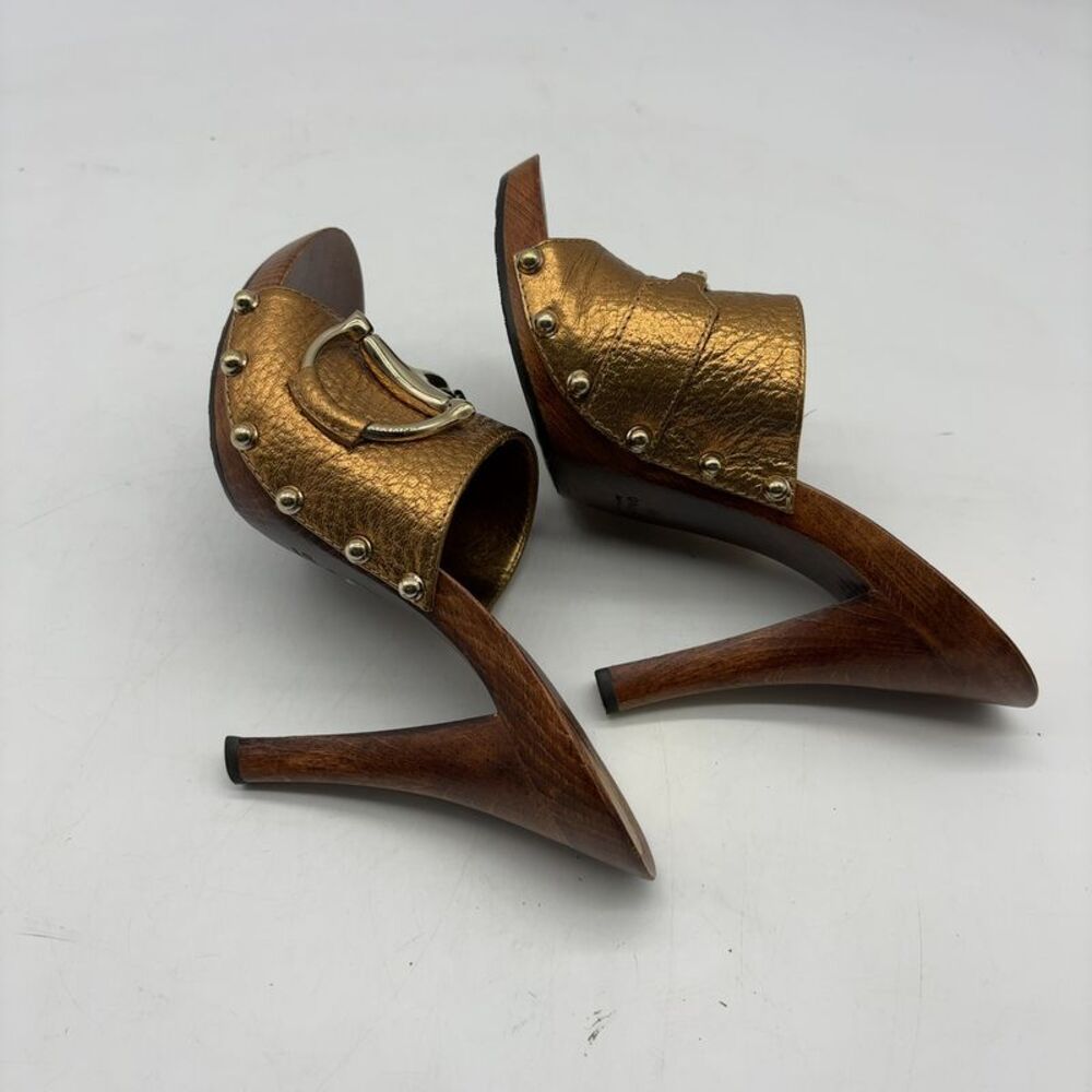 Gucci Wooden Platform Sandals - Picture 5 of 6
